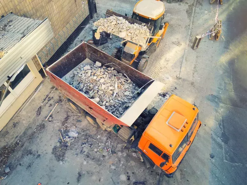 産業廃棄物収集運搬

